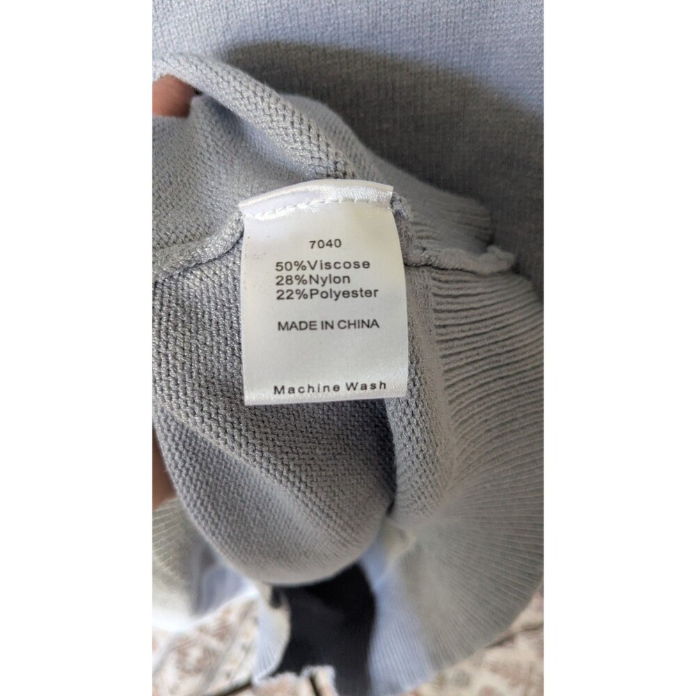 NWT Ruffled Button Henley Style Pullover Sweater Light Blue M - Picture 5 of 7